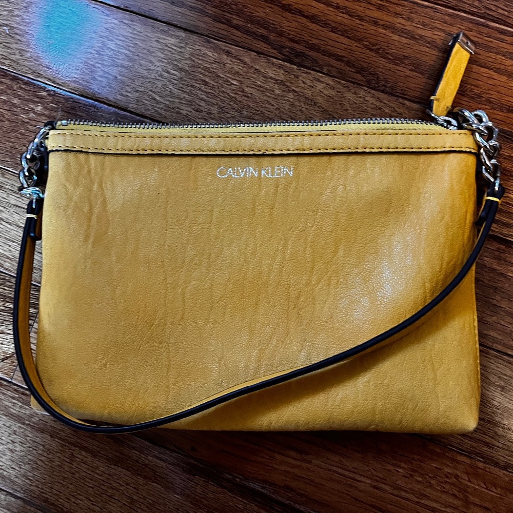 Calvin Klein leather mustard colored clutch -HOC Autumn - Picture 2 of 4
